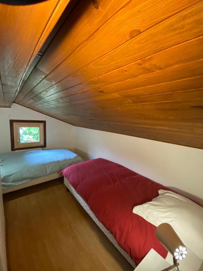 Logement Mansarde Dans Maison Avec Jardin En Bord De Piste, Vue Montagne Les Houches Luaran gambar