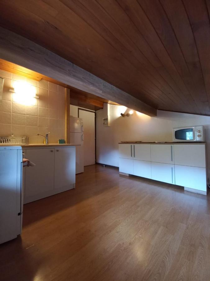 Logement Mansarde Dans Maison Avec Jardin En Bord De Piste, Vue Montagne Les Houches Luaran gambar